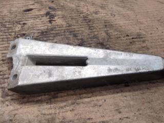 Кронштейн (крепление) выпускного коллектора Mercedes-Benz C-Класс W203/S203/CL203 2000, 2.0 л., M 111.951, бензин, АКПП, седан, 1112361395