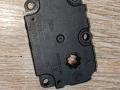 моторчик заслонки печки Mercedes-Benz C-Класс W205/S205/C205 2015, 2.0 л., M 274.920, бензин, АКПП, седан, правый руль, A1699060100, T1002128BC - фото №3