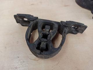 кронштейн глушителя BMW X5 E53 2003, 4.6 л., бензин, 7503027