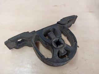 кронштейн глушителя BMW X5 E53 2003, 4.6 л., бензин, 7503027