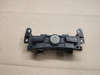 ручка бардачка BMW 7 серия E65/E66/E67 [рестайлинг] 2008, 4.8 л., N62 B48 B, бензин, АКПП, серебристый, 8142200