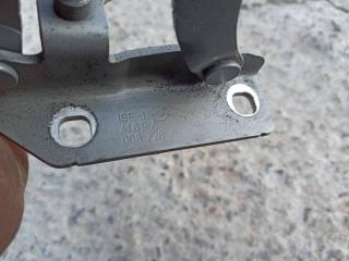 петля капота правая BMW 5 серия E60/E61 [рестайлинг] 2009, 2.0 л., N47 D20 A, дизель, АКПП, седан, 7008728