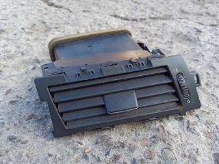 дефлектор обдува салона BMW 5 серия E60/E61 [рестайлинг] 2009, 2.0 л., N47 D20 A, дизель, АКПП, седан, 6910731