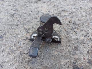 захватный крюк капота BMW 5 серия E60/E61 [рестайлинг] 2009, 2.0 л., N47 D20 A, дизель, АКПП, седан