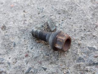 болт колесный BMW 5 серия E60/E61 [рестайлинг] 2009, 2.0 л., N47 D20 A, дизель, АКПП, седан