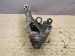 кронштейн двигателя Volkswagen Crafter 1 поколение 2009, 2.5 л., дизель, 076199307