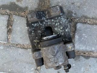 суппорт задний правый BMW X5 E70 2010