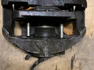 суппорт передний левый BMW 7 серия E65/E66/E67 2004, M57 D30 (306D3), АКПП, седан