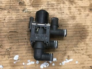 кран отопителя (печки) BMW 5 серия E60/E61 (2002 - 2007), 8368562
