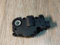 моторчик заслонки печки Mercedes-Benz M-Класс W164 2006, 3.5 л., M 272.967, бензин, АКПП, внедорожник 5 дв., правый руль, 929888G, EFB336 - фото №3