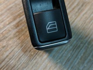 кнопка стеклоподъемника Mercedes-Benz GL-Класс X166 2013, 3.0 л., OM 642.826, дизель, АКПП, коричневый, внедорожник 5 дв., A2049058102, 2049058102