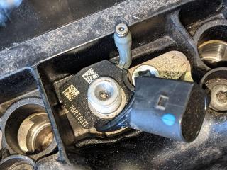 форсунка Mercedes-Benz GL-Класс X166 2015, 2.1 л., OM 651.960, дизель, АКПП, 6510702987, A6510702987