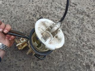 колба в бак Mini Cooper 1 поколение 2001, 1.6 л., W10 B16 A, бензин, АКПП, красный, хетчбэк 5 дв.