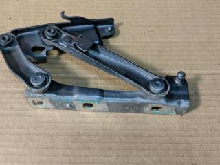 петля капота левая Mercedes-Benz CLS-Класс C219 2007, 3.0 л., OM 642.920, дизель, АКПП, купе, A2118800128