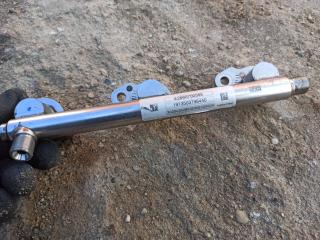 топливная рампа Mercedes-Benz S-Класс W222 [рестайлинг] 2019, 3.0 л., M256 E30, бензин, A2560700595