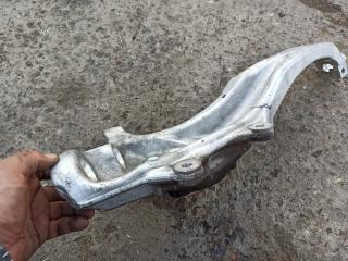 кулак поворотный правый BMW 7 серия F01/F02 2011, 3.0 л., N54 B30 A, бензин, седан