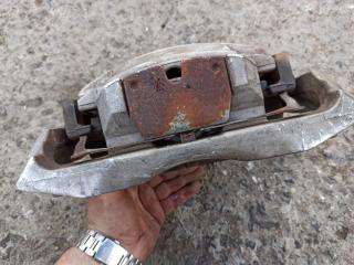 суппорт передний левый BMW 7 серия F01/F02 2011, 3.0 л., N54 B30 A, бензин, седан