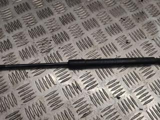 амортизатор капота BMW 3 серия E90/E91/E92/E93 [рестайлинг] 2008, 2.0 л., N47 D20 A, дизель, АКПП, универсал, полный привод, 7129190