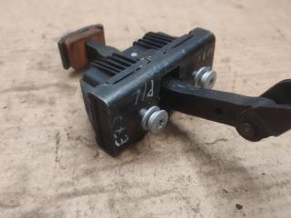 ограничитель открывания двери BMW X5 E70 2009, 7141024