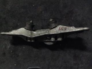 кронштейн КПП BMW 5 серия E39 [рестайлинг] 2001, 2.0 л., M47 D20 (204D1), дизель, АКПП, седан, 1092477