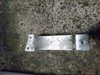 кронштейн переднего бампера Mercedes-Benz C-Класс W204/S204/C204 [рестайлинг] 2011, 2.1 л., OM 651.913, дизель, АКПП, универсал, A2046200995