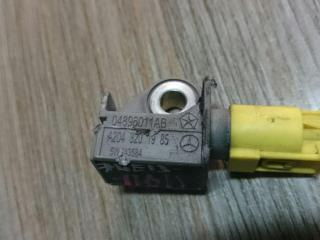 датчик удара Mercedes-Benz C-Класс W204/S204 2008, 2.2 л., дизель, МКПП, серебро, седан, 2048201985, 5WK3584