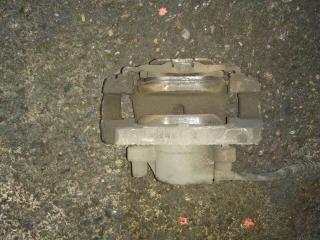 суппорт передний правый BMW X5 E70 [рестайлинг] 2011, 3.0 л., N57 D30 B, дизель, АКПП, внедорожник 5 дв., 34116776784, 6776784, 34116776792