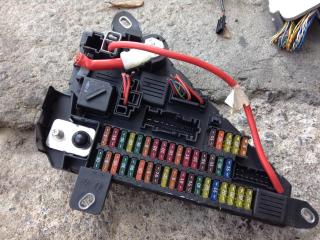 блок предохранителей BMW 5 серия E60/E61 2006, 2.5 л., N52 B25 A, бензин, АКПП, универсал, 6906618