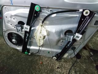 стеклоподъемник передний левый Mercedes-Benz C-Класс W204/S204/C204 [рестайлинг] 2011, 2.1 л., OM 651.913, дизель, АКПП, универсал, A2048200142, A2047200579