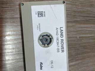 усилитель антенны Land Rover Range Rover 3 поколение [2-й рестайлинг] 2012, 4.4 л., 448DT, дизель, АКПП, внедорожник 5 дв., AH4218C847BB, LR018096