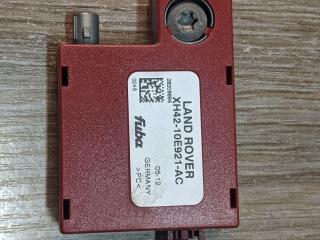 усилитель антенны Land Rover Range Rover 3 поколение [2-й рестайлинг] 2012, 4.4 л., 448DT, дизель, АКПП, внедорожник 5 дв., LR018031, XH42-10E921-AC