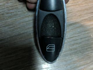 кнопка стеклоподъемника Mercedes-Benz CLS-Класс C219 2005, 3.0 л., OM 642.920, дизель, АКПП, черный, купе, 2118219758, A2118219758, 502055