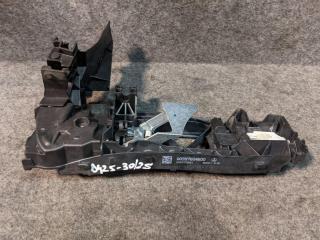 скелет ручки двери передней правой Mercedes-Benz C-Класс W205/S205/C205 2015, 2.0 л., M 274.920, бензин, АКПП, седан, правый руль, 0997604600, A0997604600