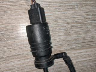 насос (моторчик) омывателя стекла заднего BMW 5 серия E60/E61 2004, 4.4 л., бензин, АКПП, универсал, 8362154