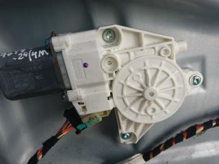 моторчик стеклоподъемника передний левый Mercedes-Benz M-Класс W164 2006, 3.5 л., M 272.967, бензин, АКПП, внедорожник 5 дв., правый руль, A2518200742