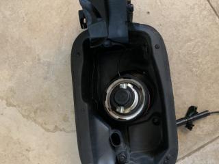 лючок топливного бака Mercedes-Benz C-Класс W204/S204/C204 [рестайлинг] 2011, 2.1 л., OM 651.913, дизель, АКПП, универсал, A2047500103, 2047500103