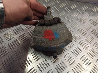 подушка крепления двигателя BMW 5 серия E60/E61 2006, дизель, 6769874