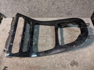 рамка обрамление кулисы Mercedes-Benz E-Класс W213/S213/C238/A238 2016, 2.0 л., OM 654.920, дизель, АКПП, белый, седан, правый руль, A2138100815, 2138100815