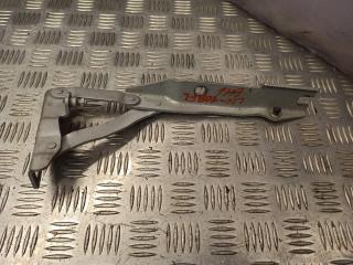 петля капота левая BMW 5 серия E60/E61 2006, 4.8 л., N62 B48 A, бензин, АКПП, универсал, 7008727