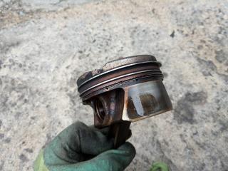 поршень BMW X3 F25 2013, 2.0 л., N20 B20 A, бензин, АКПП, внедорожник 5 дв.