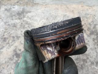 поршень BMW X3 F25 2013, 2.0 л., N20 B20 A, бензин, АКПП, внедорожник 5 дв.