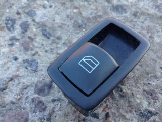 кнопка стеклоподъемника Mercedes-Benz M-Класс W164 2006, 3.0 л., OM 642.940, дизель, АКПП, внедорожник 5 дв.