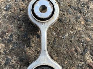 Реактивная тяга задней подвески BMW 2010, 3.5 л., бензин, 33326775683