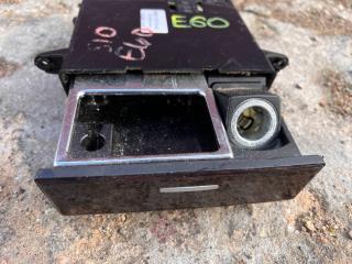 пепельница BMW 5 серия E60/E61 [рестайлинг] 2008, 3.0 л., N54 B30 A, бензин, 6976376