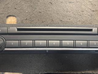 магнитола BMW X3 F25 2013, 2.0 л., N47 D20 C, дизель, АКПП, белый, внедорожник 5 дв.