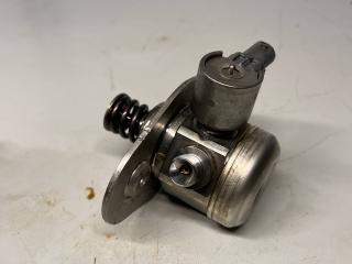 ТНВД BMW X1 F48 2018, 2.0 л., бензин, 7636881