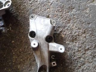 кронштейн двигателя BMW 2008, 2.0 л., N43 B20 A, бензин, АКПП, синий, хетчбэк 5 дв., 6776529