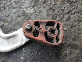 Резинка глушителя BMW X5 F15 2016, 4.0 л., дизель, 7583940