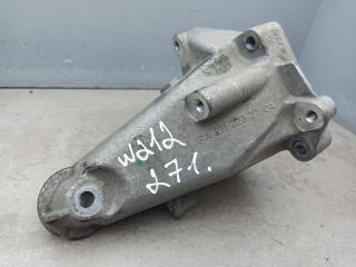 кронштейн двигателя Mercedes-Benz E-Класс W212/S212/C207/A207 2012, 1.8 л., M 271.820, бензин, A2712232704