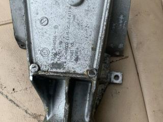 кронштейн полуоси BMW X3 E83 (2003 - 2006), 2.0 л., N47 D20 C, дизель, 3448546